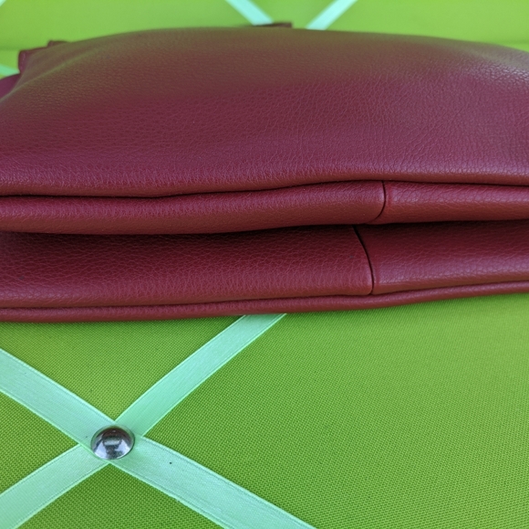 David Jones Paris Leather Crossbody Bag - Picture 5 of 9